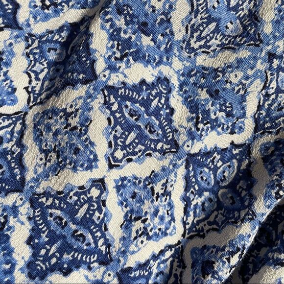 [xs] Halter Tie Top Blue & White Diamond Print Romper w/Pockets | Forever 21 - Picture 14 of 17